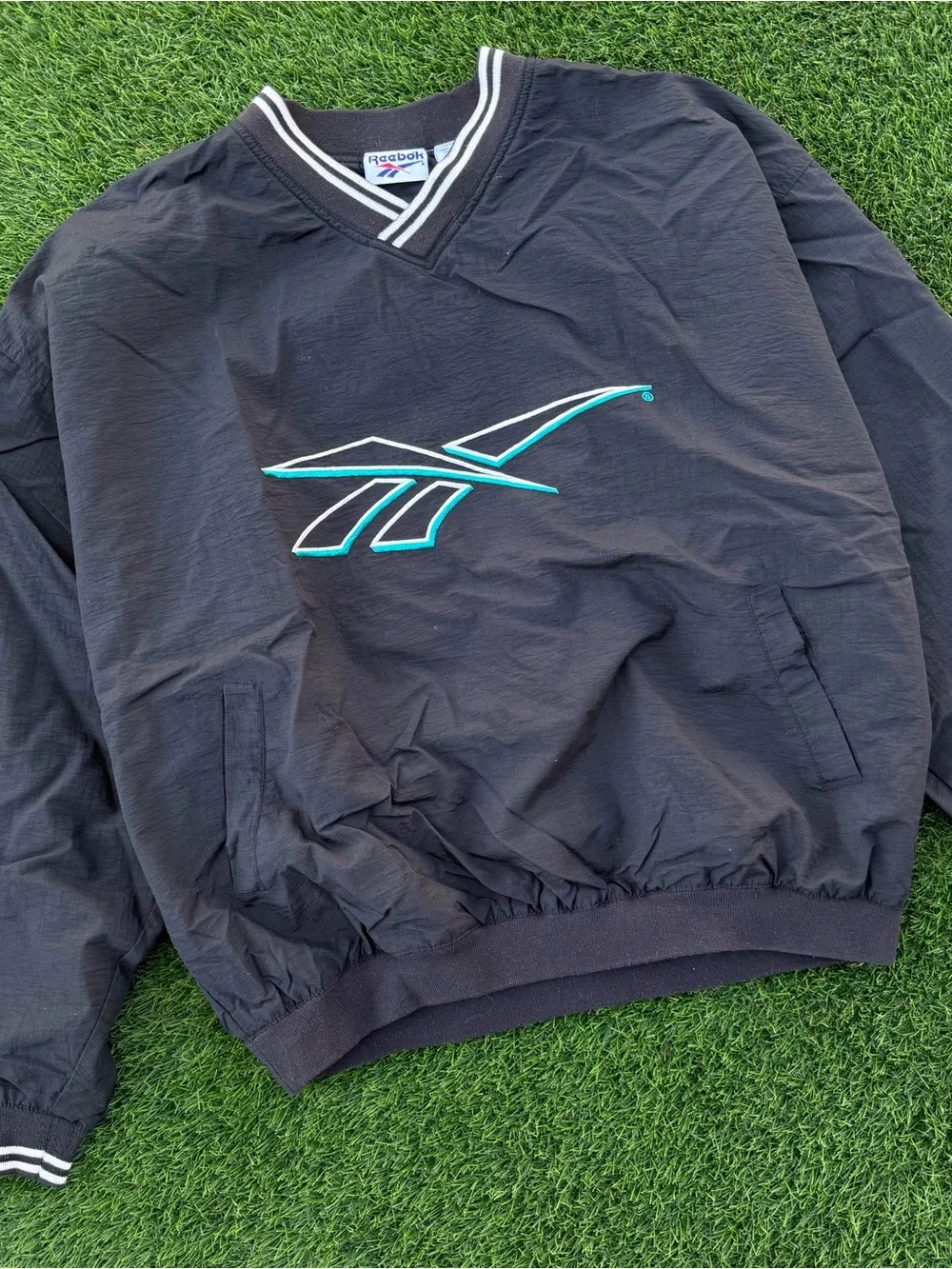 Vintage 90s Reebok Pullover Windbreaker Jacket Embroidered Logo Black Size Large